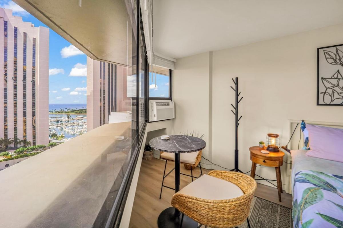 Oceanview Freshly Renovated Free Parking Wifi Apartamento Honolulu